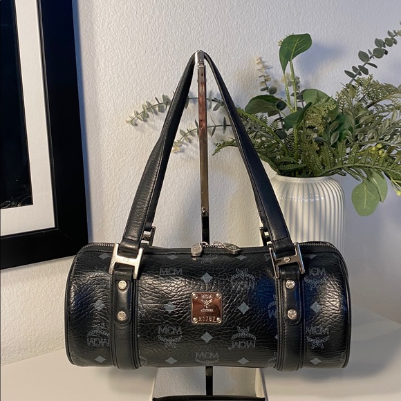 MCM München Visetos Essential Barrel Bag In Black - Picture 16 of 16